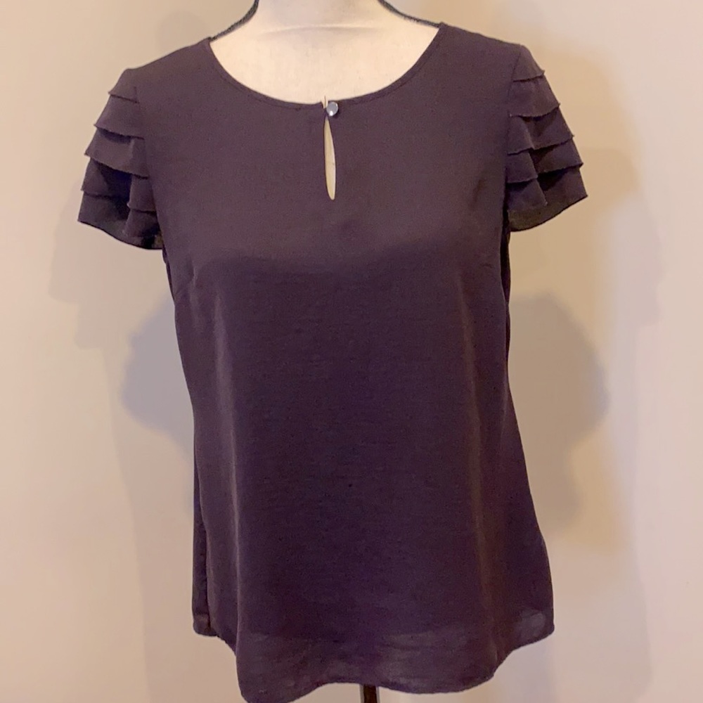 Banana Republic Scalloped-Sleeve Top in Plum